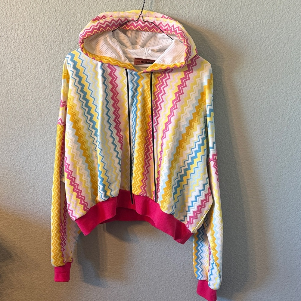 Missoni Multicolor Chevron Hooded Crop Sweatshirt - Pink, Yellow, Blue, White